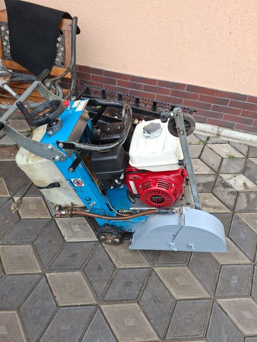 Masina De Tăiat Asfalt Diamant