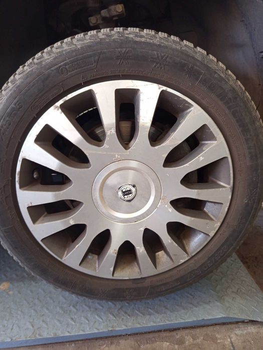 Оригинални джанти 17 цола за Lancia Thesis 2004 - 5x108
