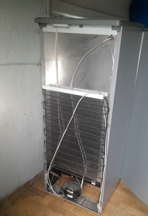 Холодильник Бирюса