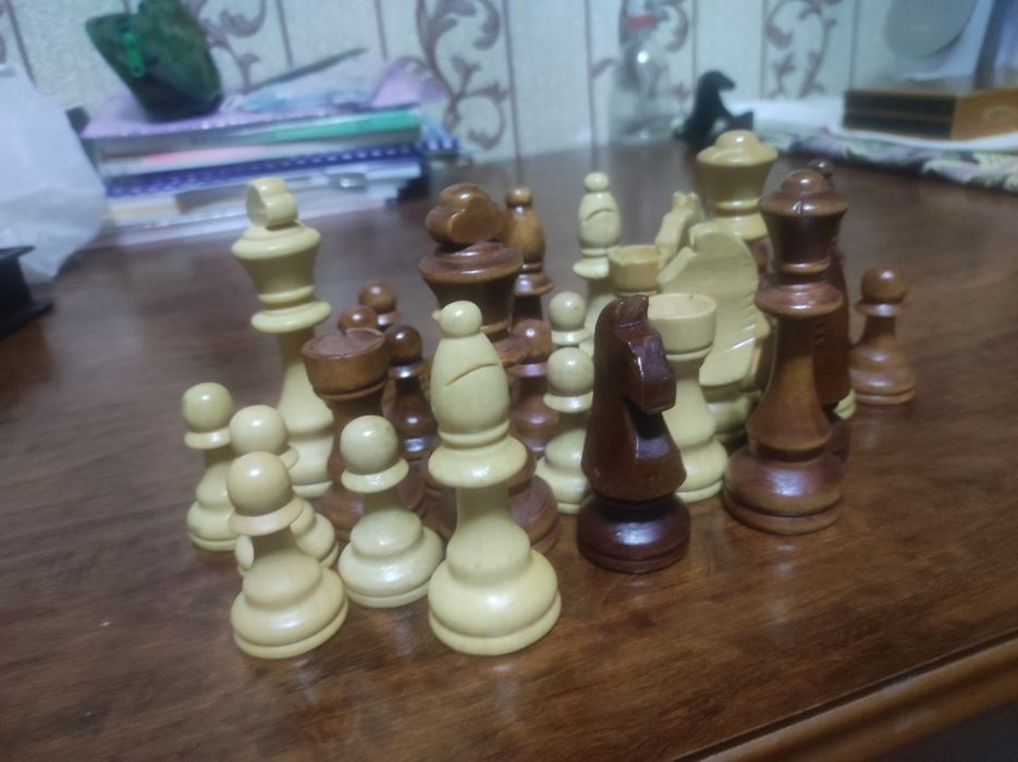Шахматный доска, фегуры деревянная