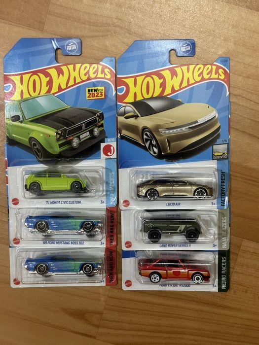Hot Wheels разные