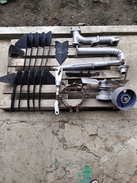 Плуг 4 по 25 редуктор за сеялки и други части за земеделски машини