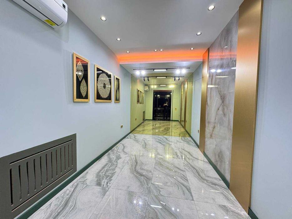 Коммерческое помещение с ремонтом на первой линии, 85 м²