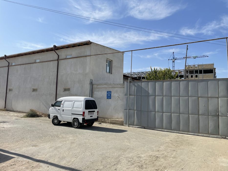 Бино сотилади 2136кв(Дом куриш учун)