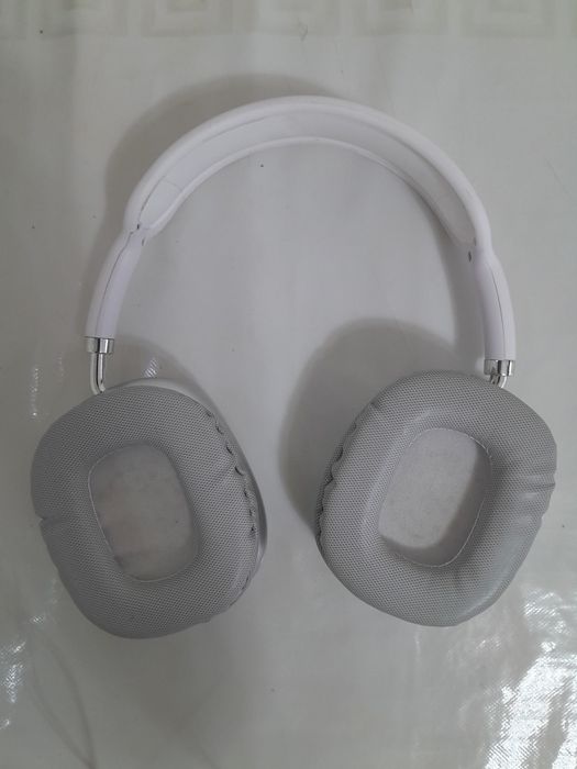 Наушник без проводной