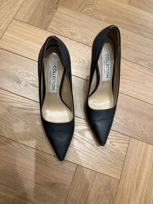 Черные кожаные туфли Charles & Keith