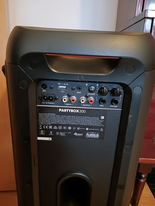 Jbl party 300 de vanzare