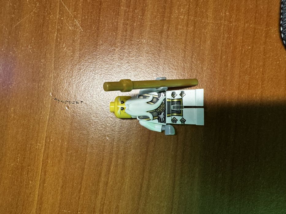 Lego ninjago dragonul lui Wu