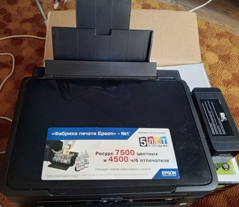 Продам принтер МФУ Epson L382 в отличном состоянии