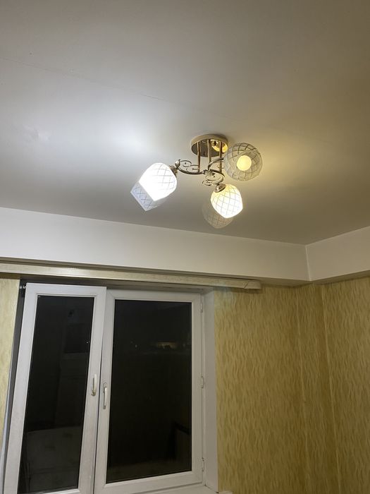 Люстры 3шт за 10000 отдам