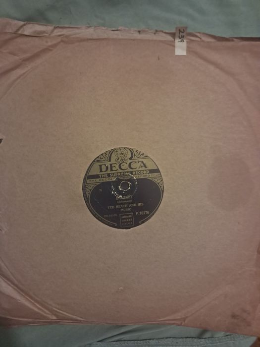 Английски плочи за хора които разбират има още