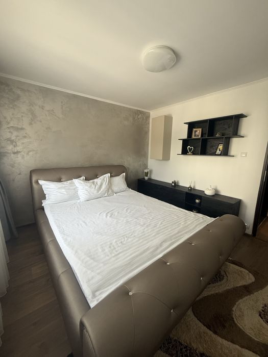 Vand apartament 2 camere Pb et 2 Oradea zona Nufarul