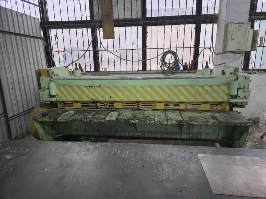 Гильотин/Gilyatin 2.5 m ishlap turipti