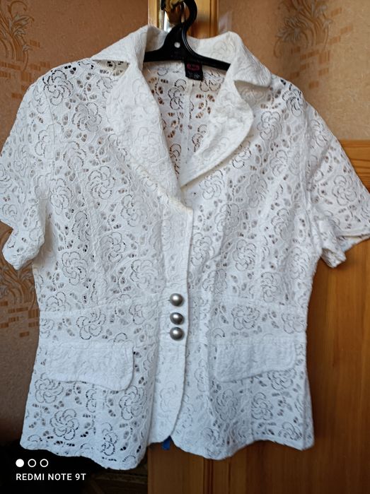 Кофта гипюровая белая