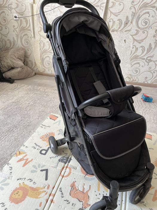 Продам коляску Мstar