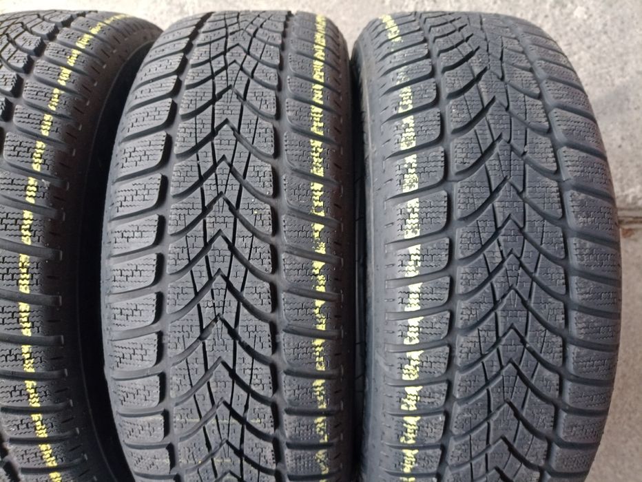 4 anvelope Runflat de iarna ca noi Dunlop 215/55 R18 dot 1119/2517