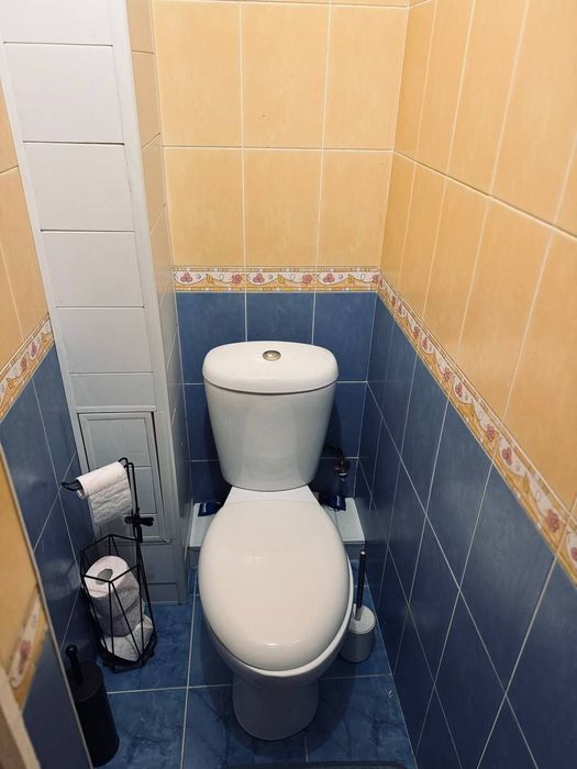Продаю 2 комнатную квартиру переделанная в 3 -х ориентир Авиасозлар 1