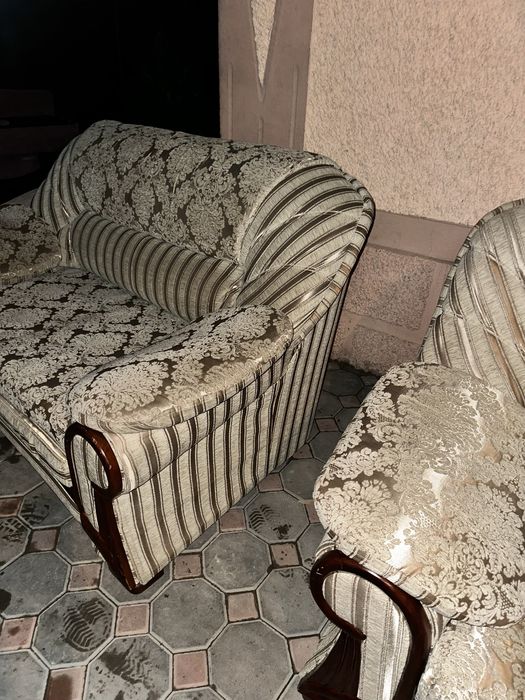 Продам диван-софу и кресло