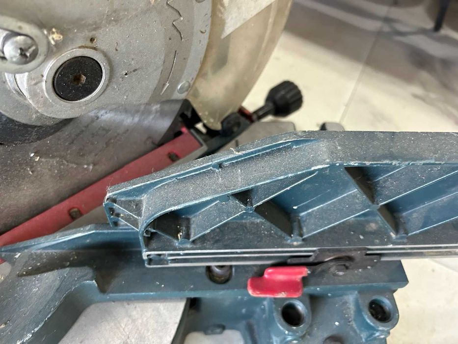 Потапящ циркуляр Bosch GCM 12