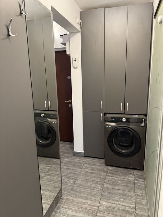 Inchiriere apartament 2 camere decomandat