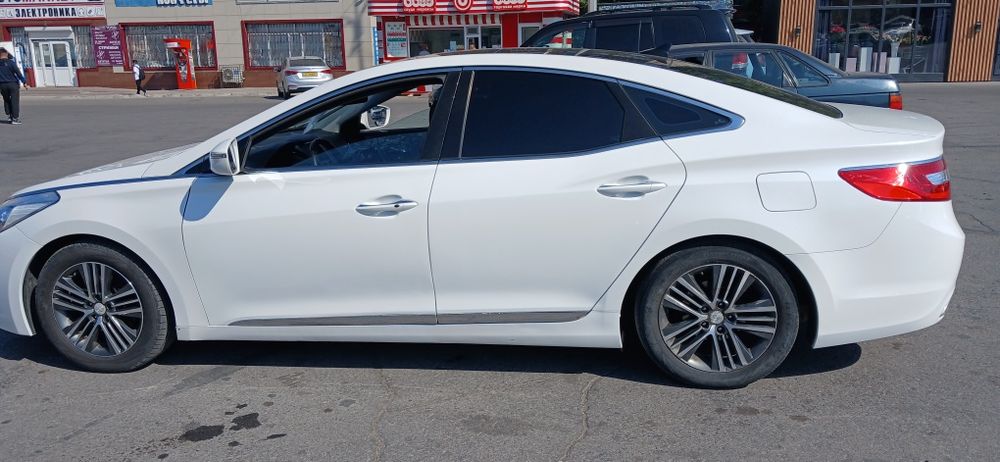 Hyundai Grandeur