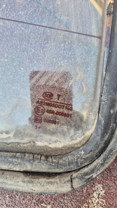 Стекло на ваз 2107