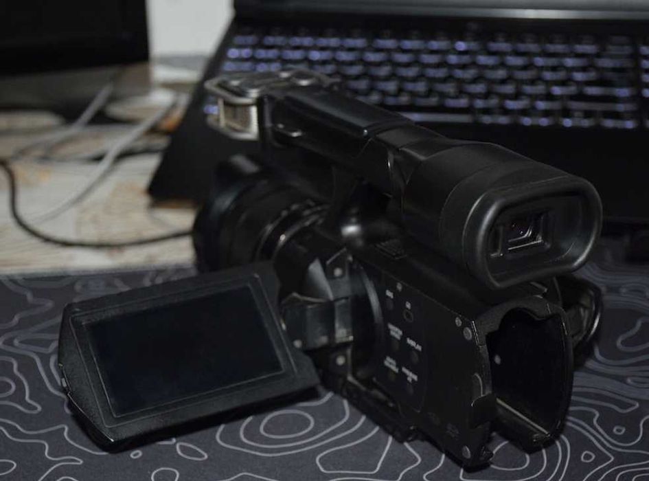 Продам Sony NEX-VG30E + объектив 18-55mm