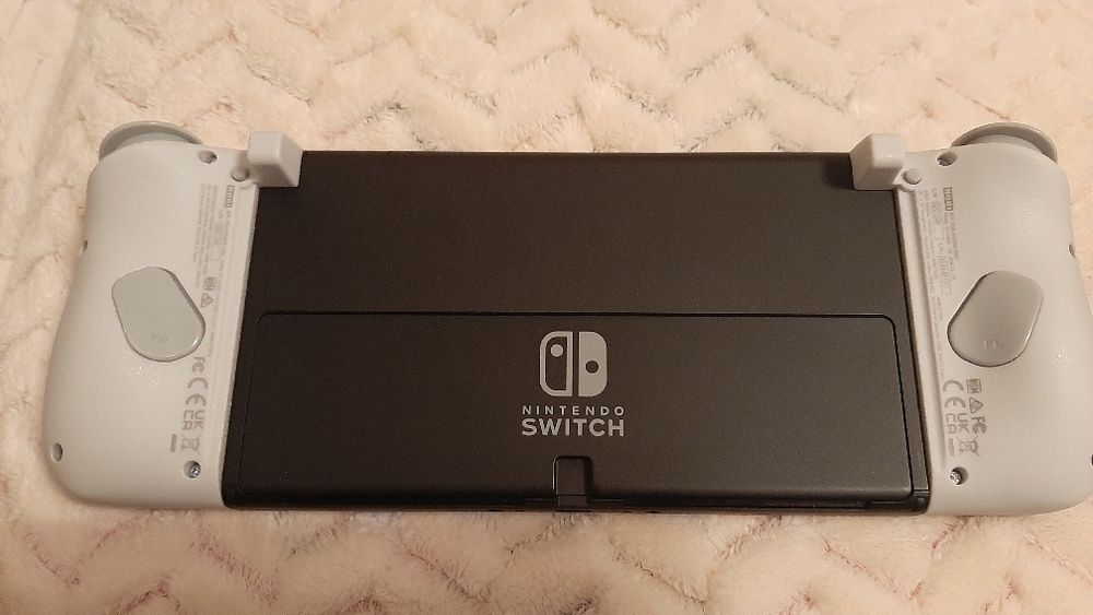 Controler Pokemon Nintendo Switch OLED