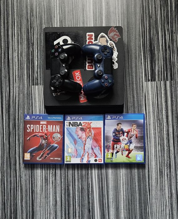 Consola sony  ps 4 slim 1 tb+ 2 manete