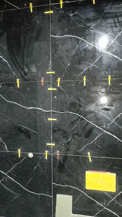 Сифатли кафель териш хизмати, ванна туалет пол ва бошка жойларга.