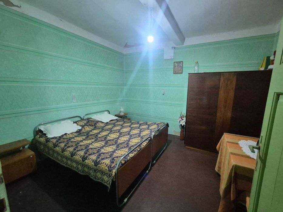 Продава се Къща в с. Бреница, Област Плевен - 145 кв.м за 113 €/кв.м - Снимка #2