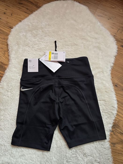 Оригинален Nike Dri-FIT дамски къс клин – НОВ с етикет – S