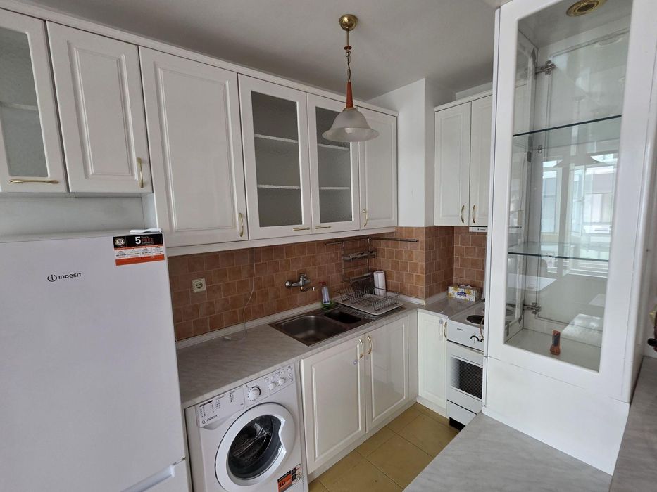 Дава се под наем Тристаен апартамент в София, Бъкстон - 85 кв.м за 741 € - Снимка #3