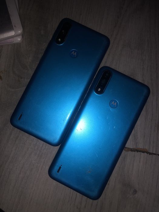 Vand telefoane piese