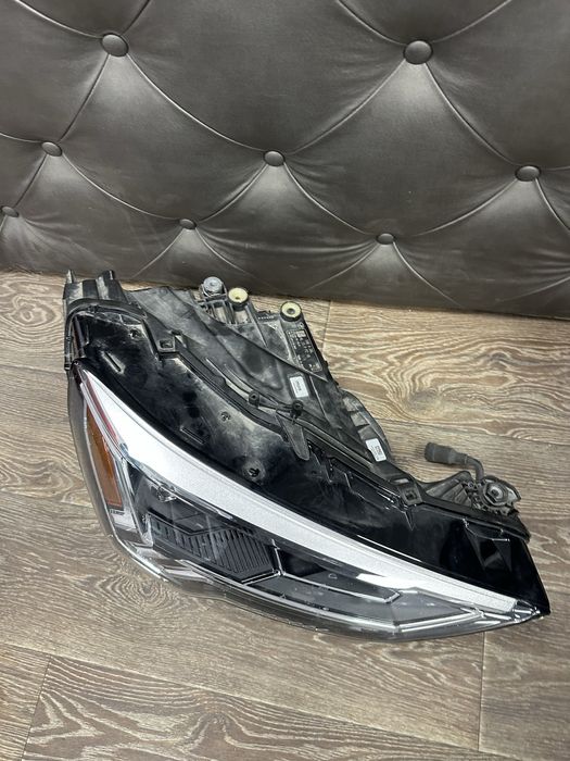 Audi Q3 лед USA фар фарове десен