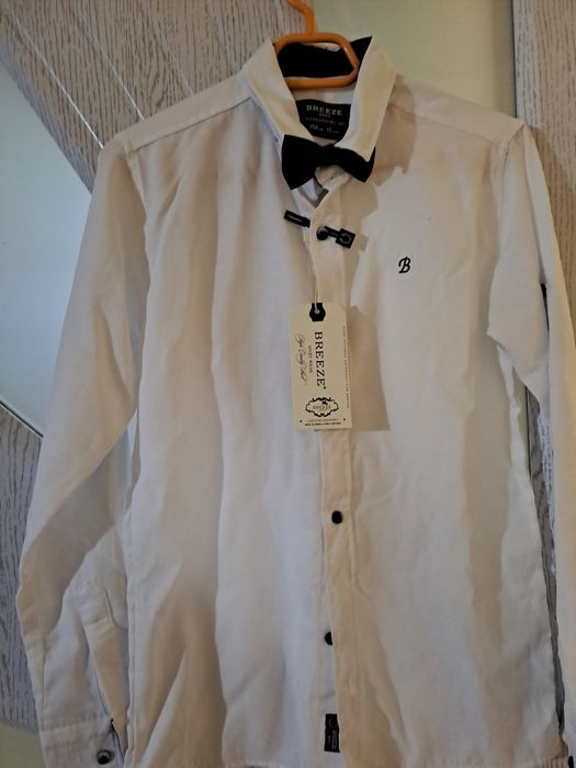 Бяла риза с папионка breeze.