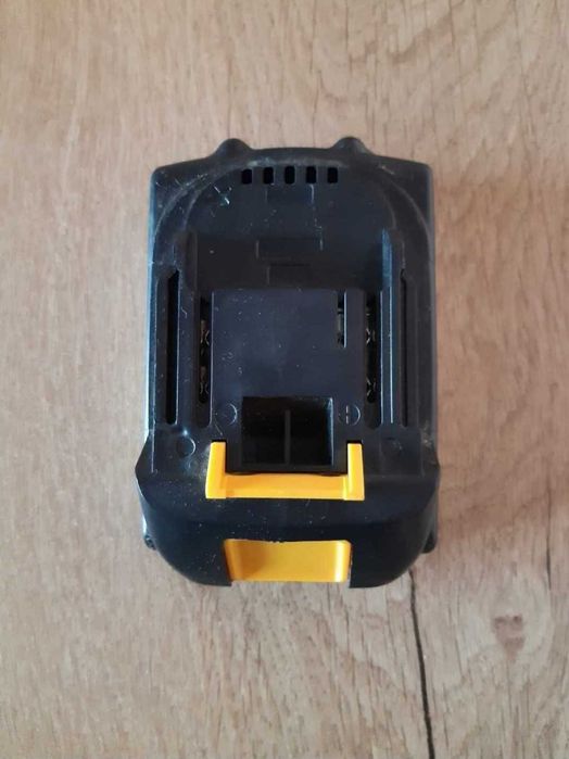 Акумулаторна батерия за винтоверт,гайковерт,флекс и резачка