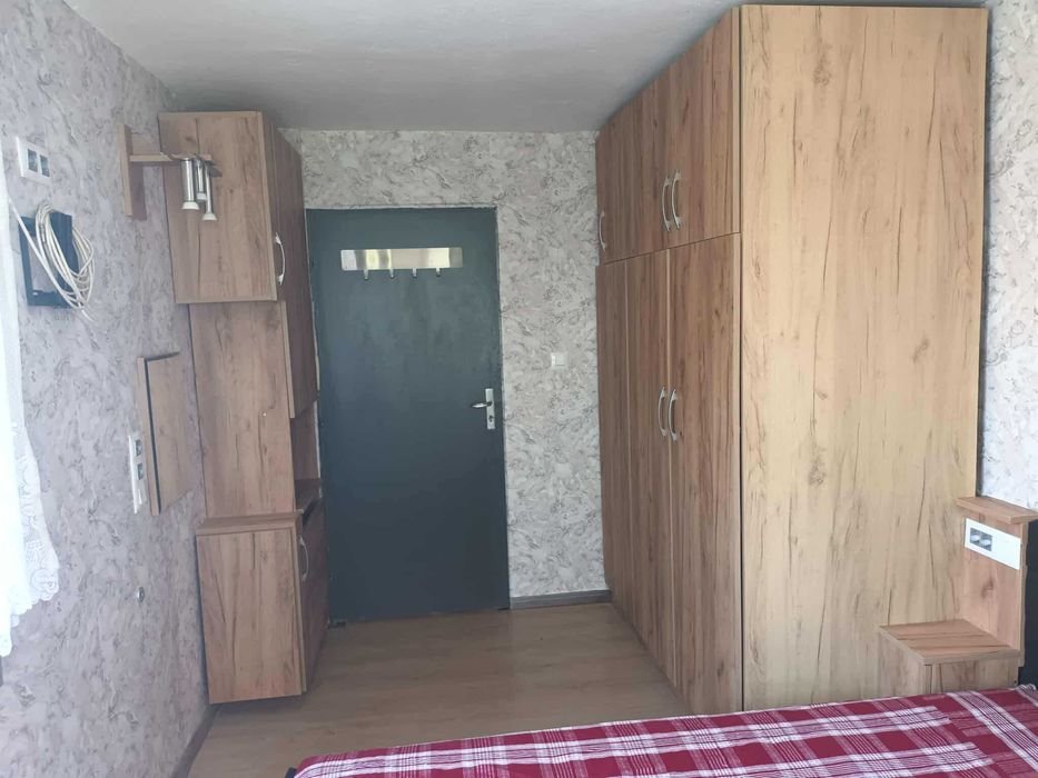 Дава се под наем Двустаен апартамент в Дупница - 30 кв.м за 153 € - Снимка #2