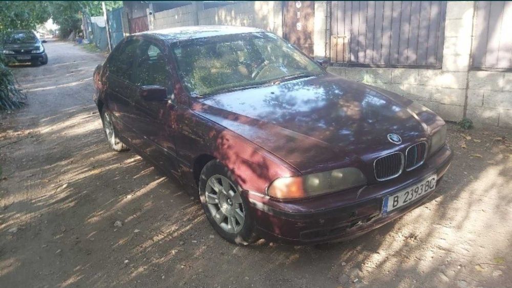 На части: BMW E39 525TDS