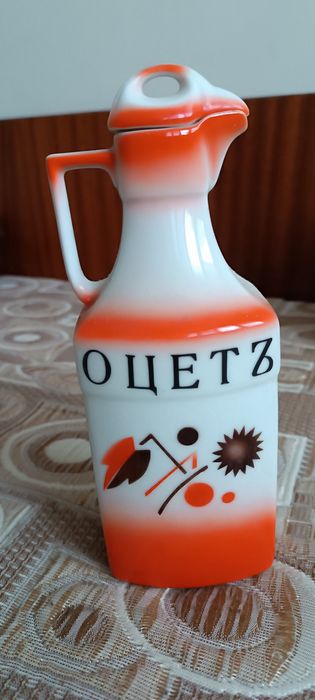 Красив порцеланов сервиз