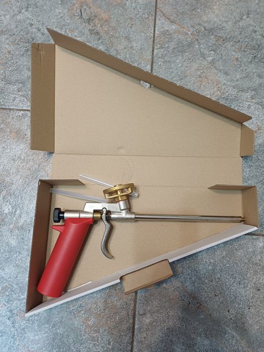 Pistol de aplicat spumă poliuretanică