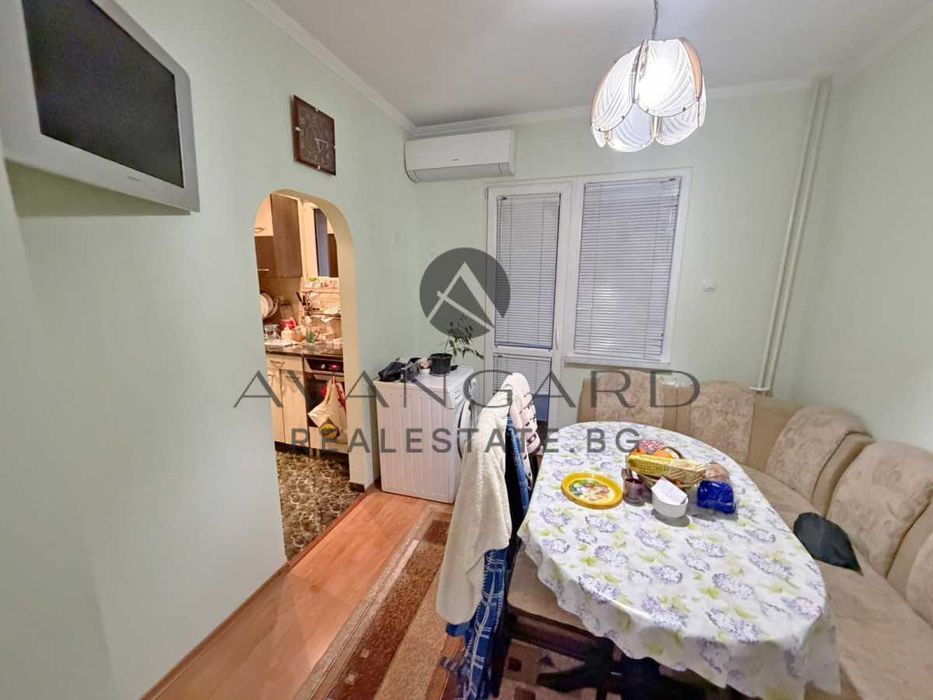 Продава се Двустаен апартамент в Пловдив, Кършияка - 64 кв.м за 897 €/кв.м - Снимка #3