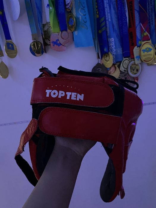 шлем боксерский TOPTEN