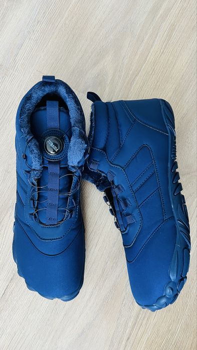 Продам демисезонные мужские ботинки