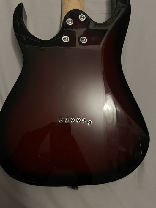 Ibanez GIO electrică HSH – Sunburst – 6 corzi – stare foarte bună