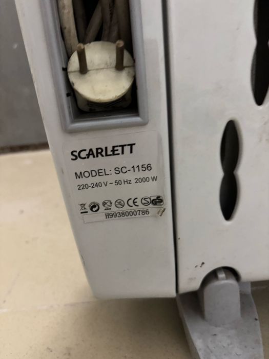 Обогреватель масленый  фирма Scarlett