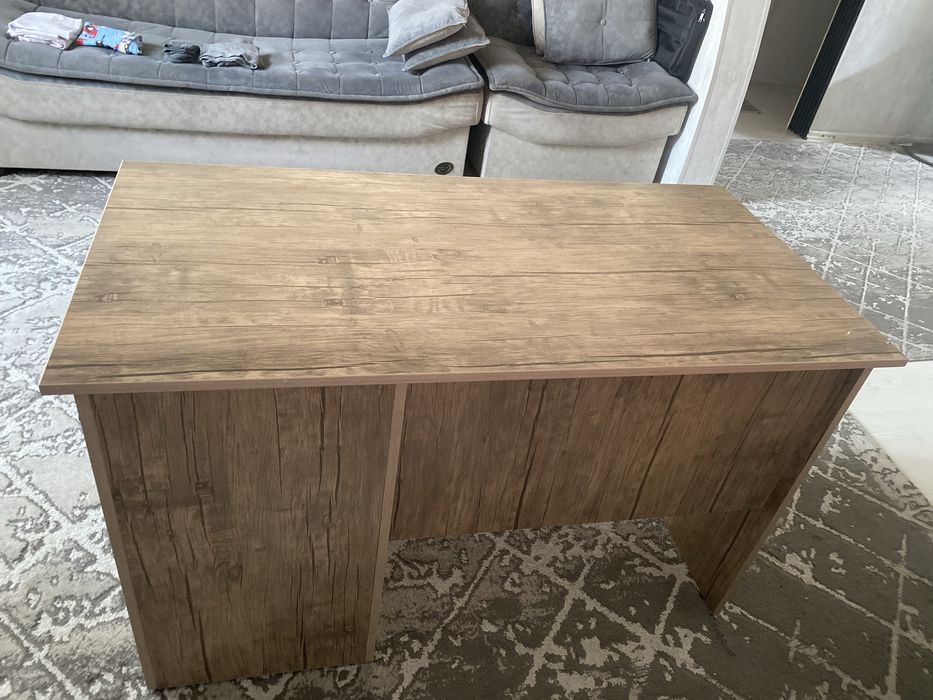 письменный стол