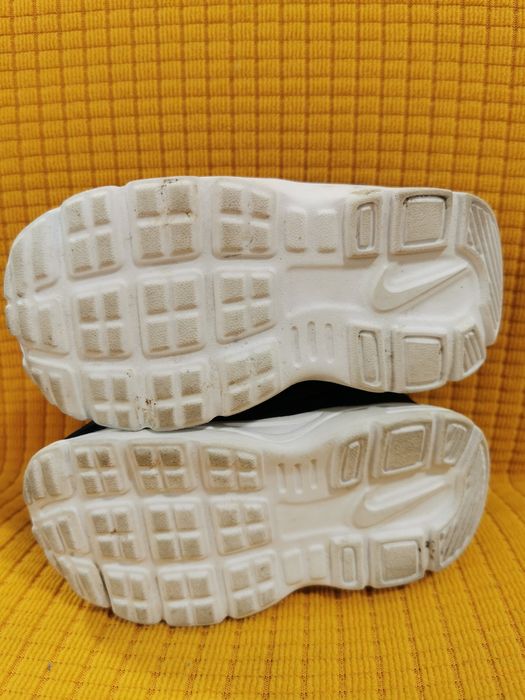 Adidași Nike originali copii 21 ca noi