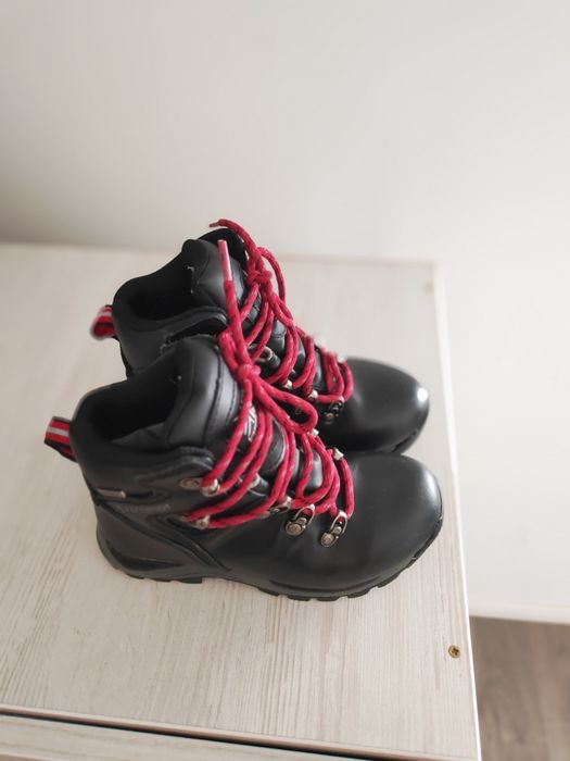 Ghete Karrimor purtate