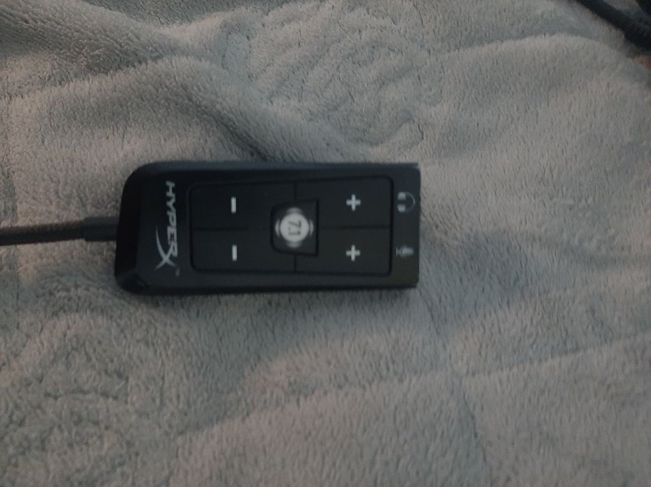 Продаю hyperx cloud2